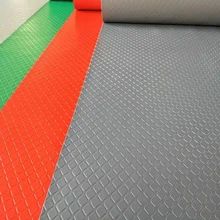 Máquina de fabricación de esteras de calentador de PVC línea de producción de esteras de pies de automóviles antiderrapante de plástico